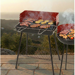 Barbacoa de carbó quadrada amb paravents fabricada en acer lacat.